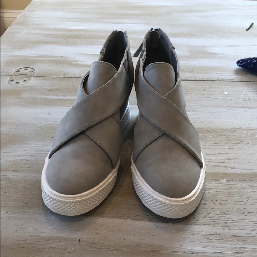 BRAND NEW Platform botties/ sneakers!